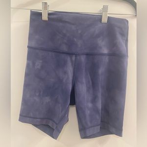 Lululemon Workout Shorts (Small)